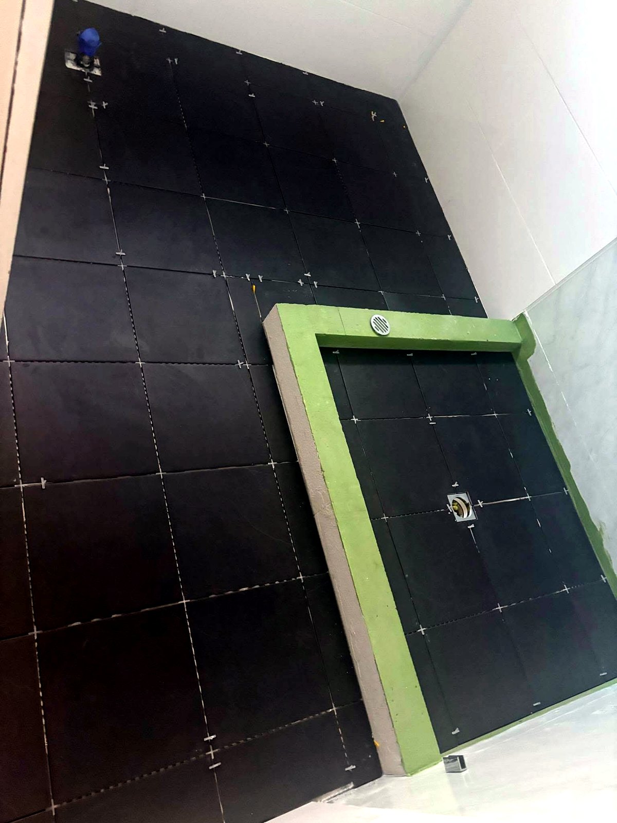 Previous bathroom project thumbnail 2